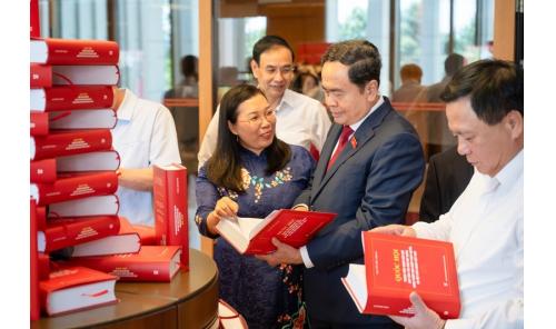 Ra mắt cuốn sách của Tổng Bí thư Nguyễn Phú Trọng về Quốc hội
