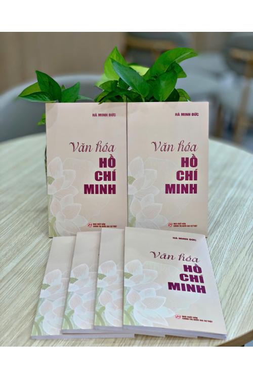 Văn hóa Hồ Chí Minh